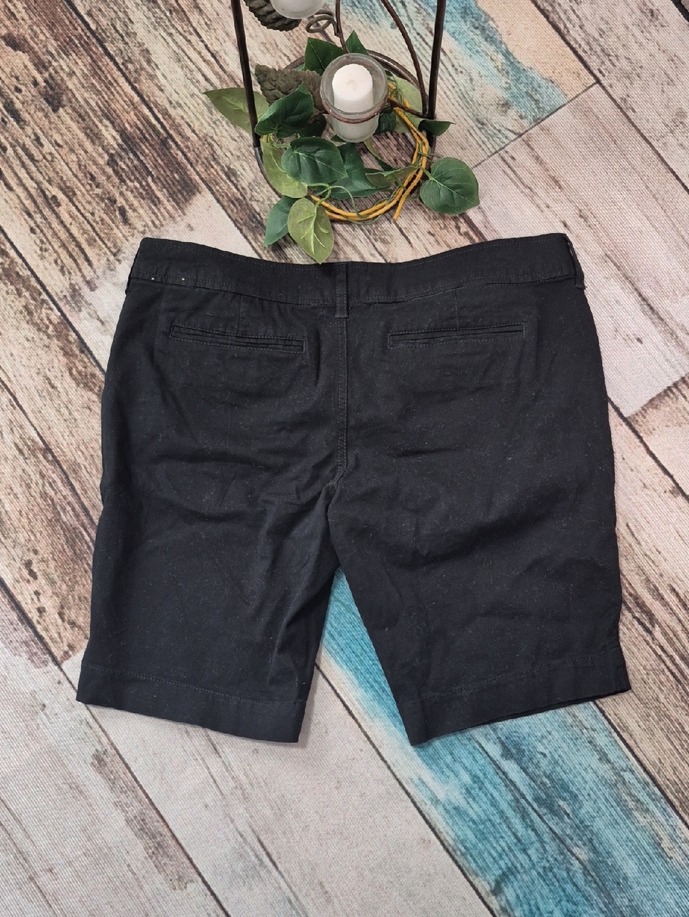 Arizona Jean Co. Bermuda Shorts - Picture 2 of 10